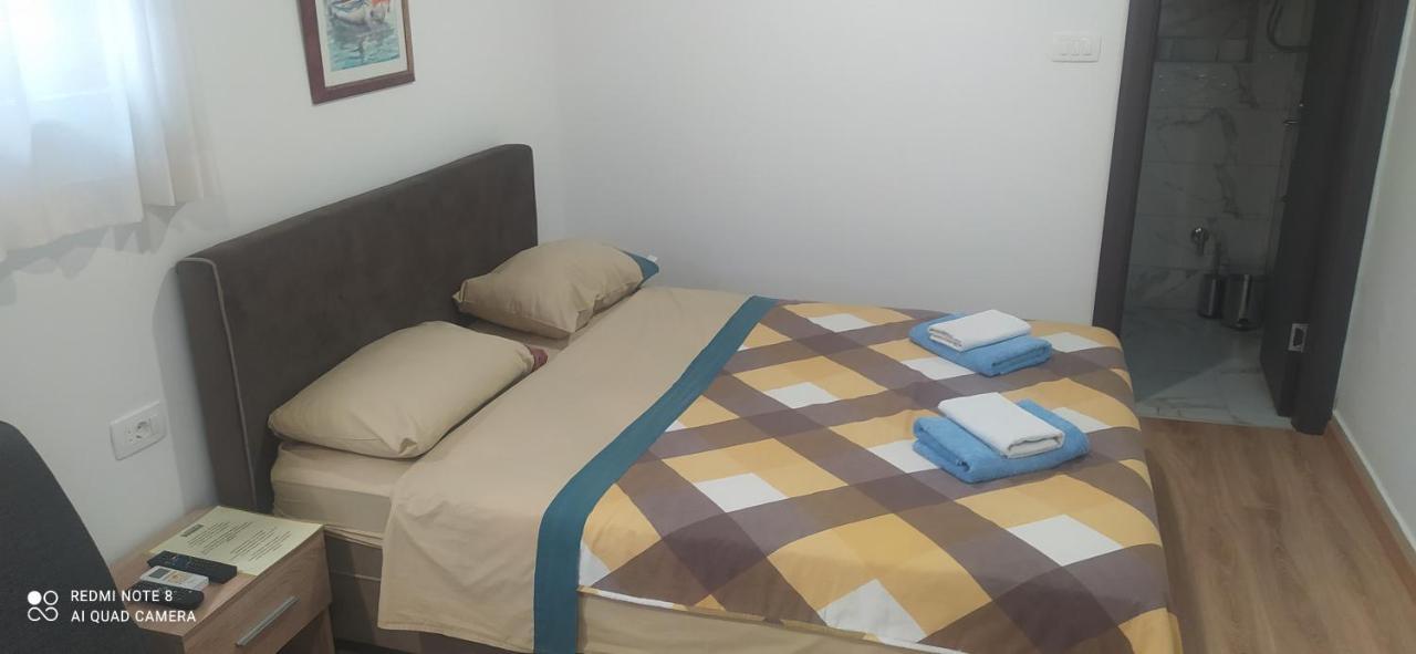 Apartments Erakovic Niksic ภายนอก รูปภาพ