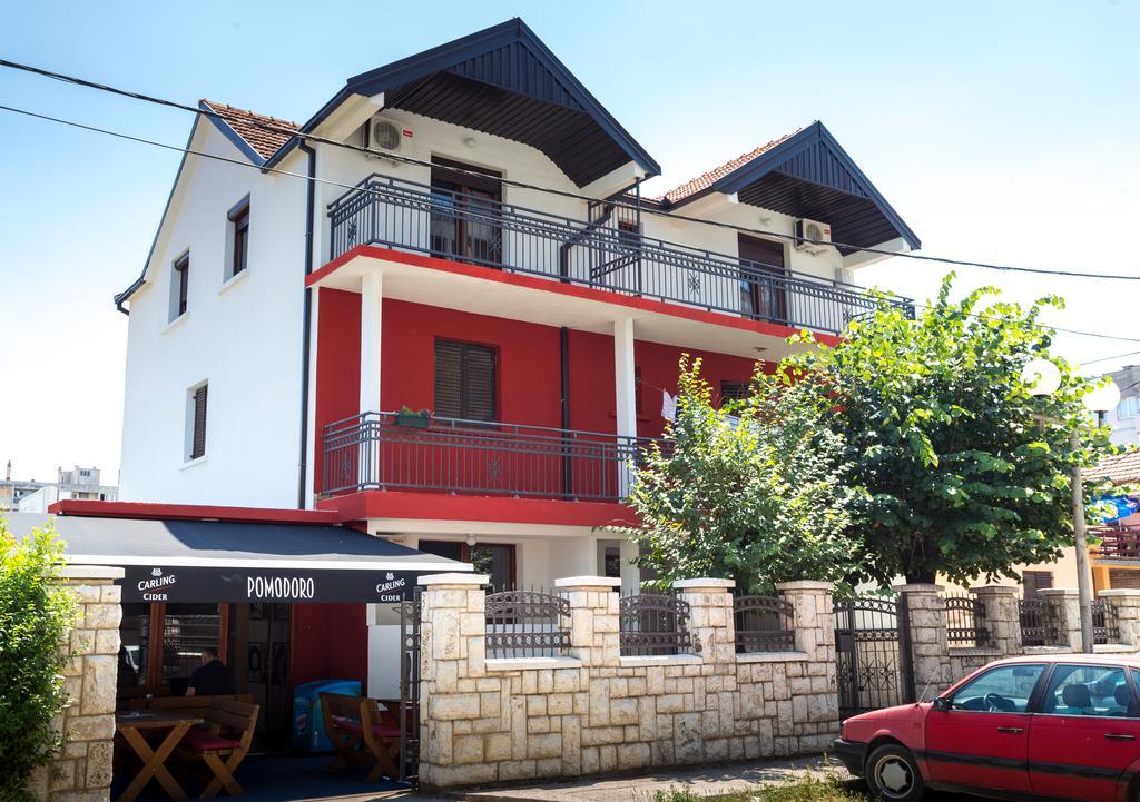 Apartments Erakovic Niksic ภายนอก รูปภาพ