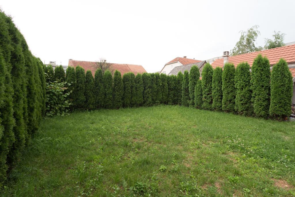 Apartments Erakovic Niksic ภายนอก รูปภาพ