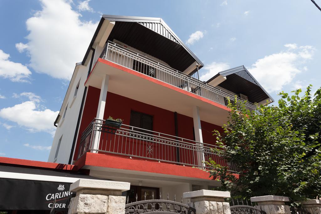 Apartments Erakovic Niksic ภายนอก รูปภาพ