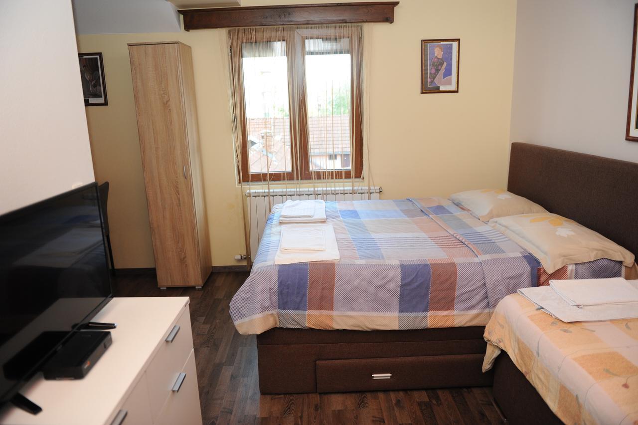 Apartments Erakovic Niksic ภายนอก รูปภาพ